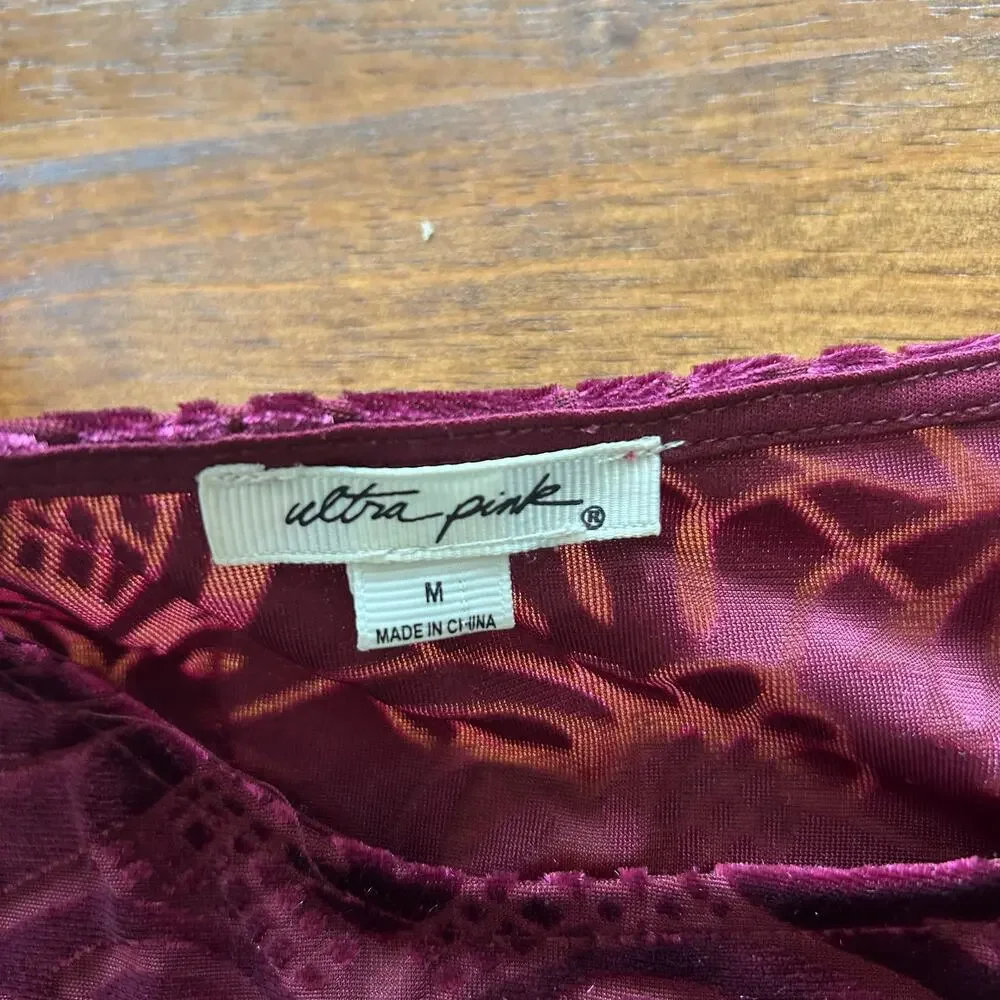 Ultra Pink Boho Velvet Tunic Top – Bell Sleeves in Deep Burgundy size M​ - Picture 3 of 9